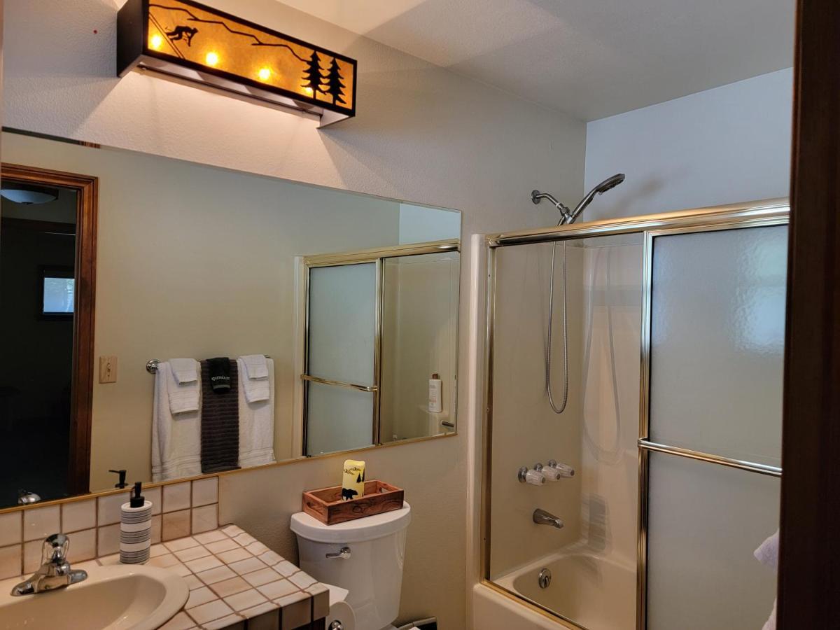 ביג בר לייק Four Seasons Getaway-Private Hot Spa With Pine Tree Views-Walk To Village And Pineknot Trailhead-Plus King Bed! מראה חיצוני תמונה